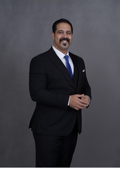 دکتر هومن نوایی