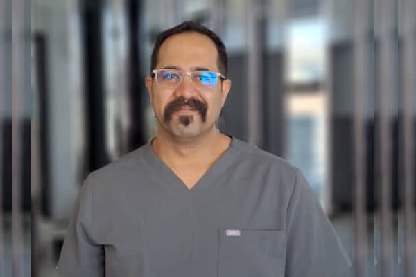 دکتر هومن نوایی